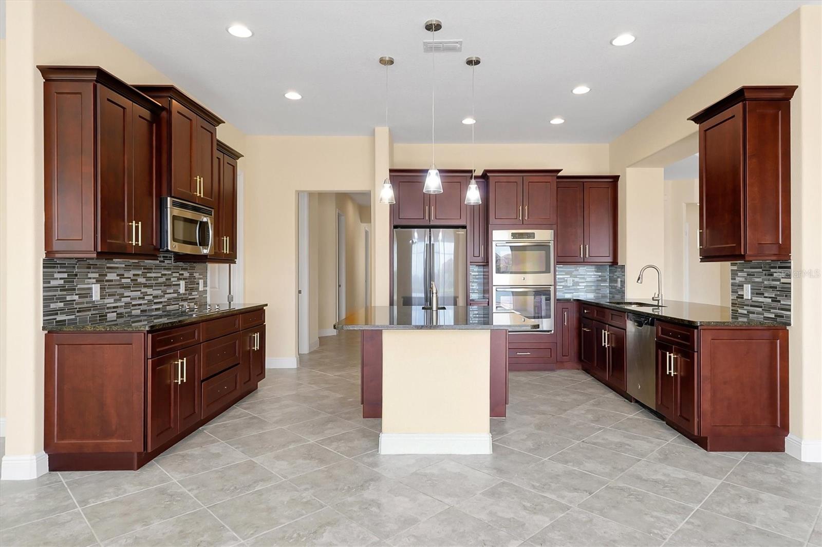 870 Spinnaker Way Property Photo 16