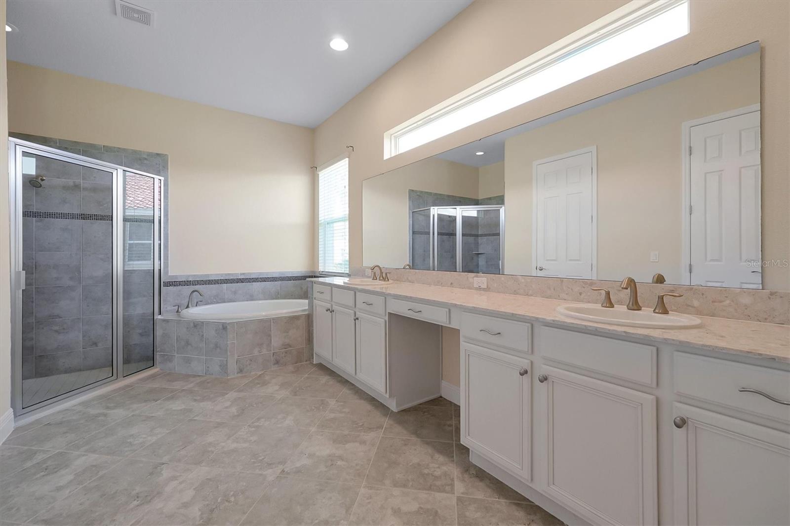 870 Spinnaker Way Property Photo 25