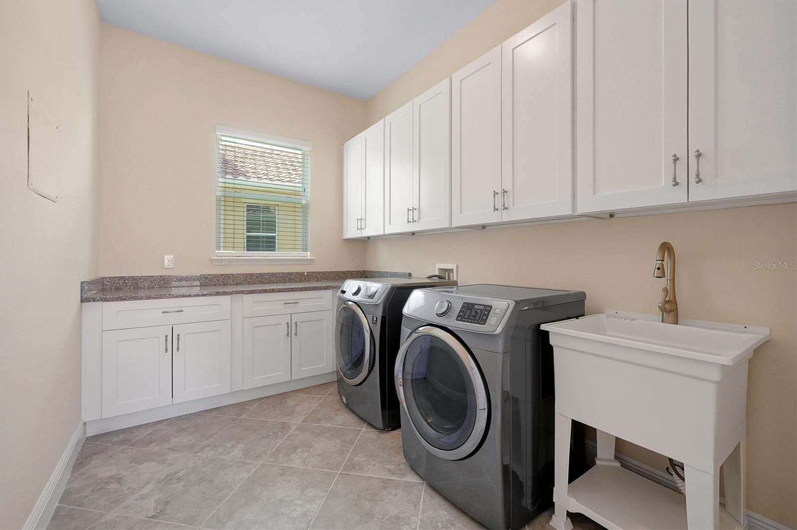 870 Spinnaker Way Property Photo 38