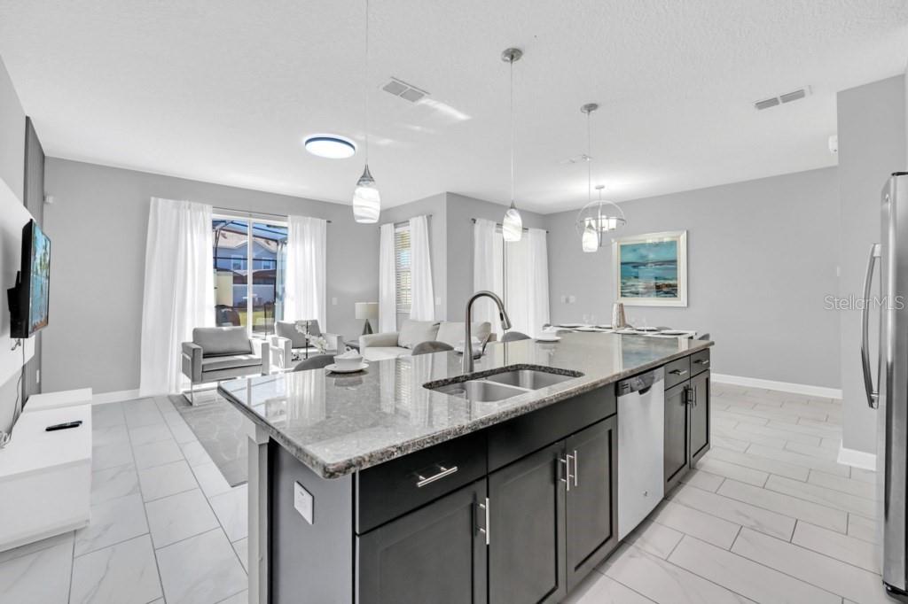O6350649 Property Photo 11