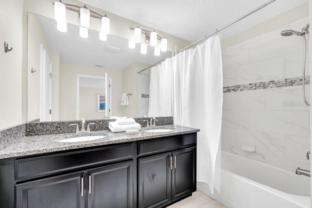 O6350649 Property Photo 15