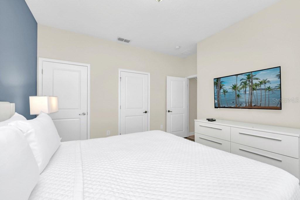 O6350649 Property Photo 18