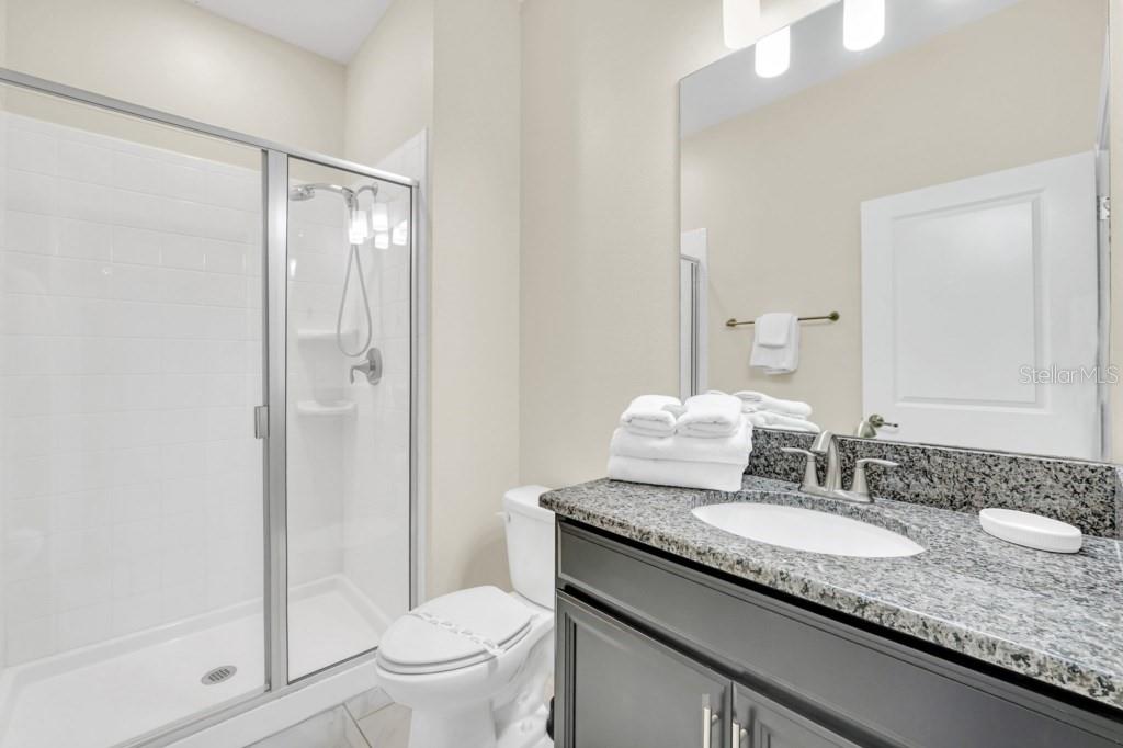 O6350649 Property Photo 19