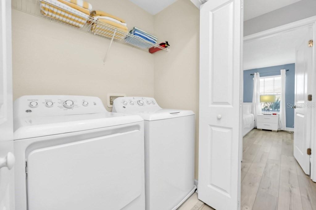 O6350649 Property Photo 24