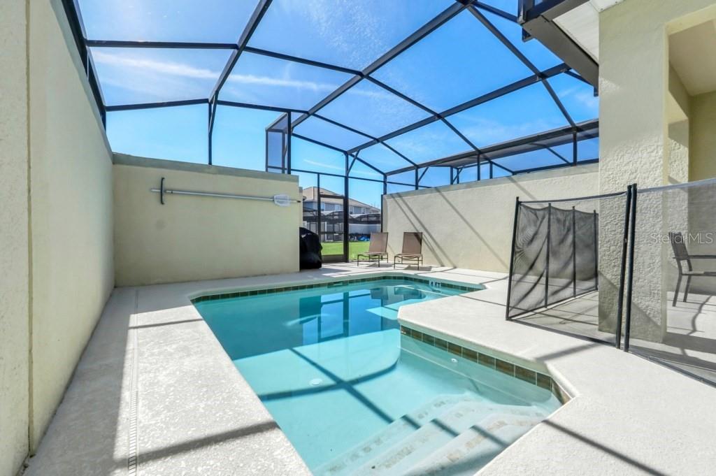 O6350649 Property Photo 27