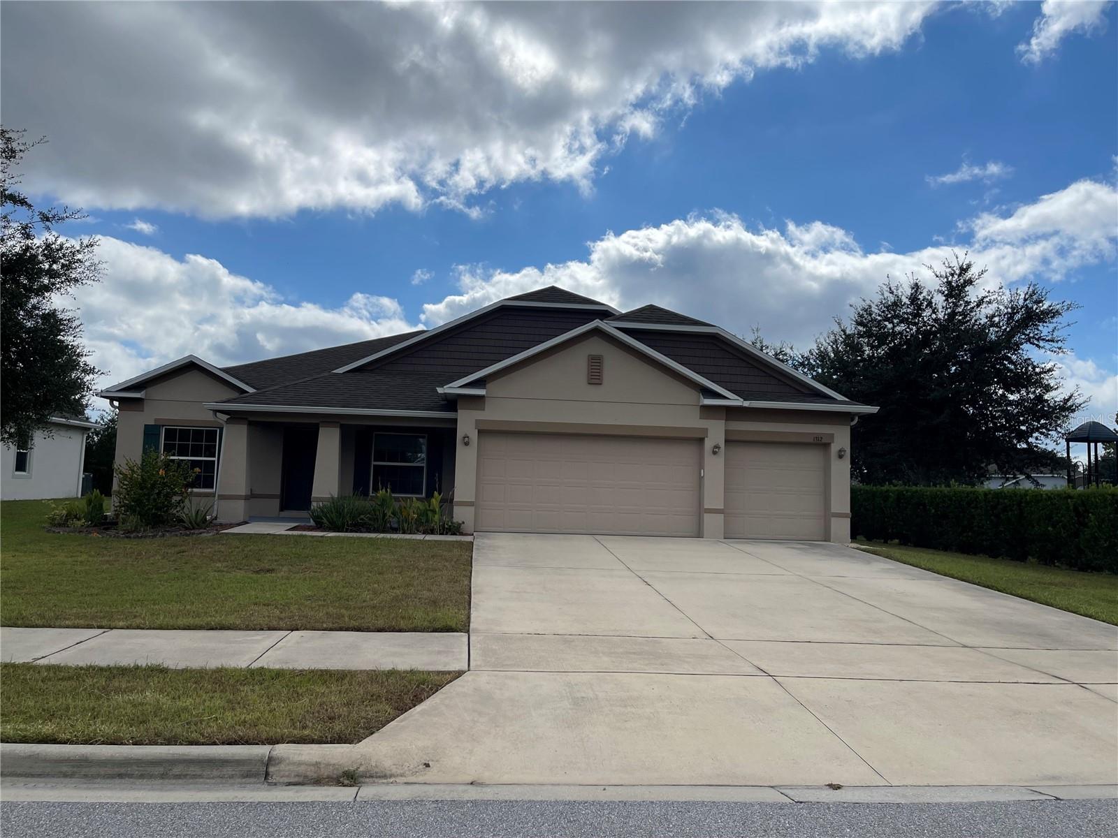 1312 RALPH POE DR