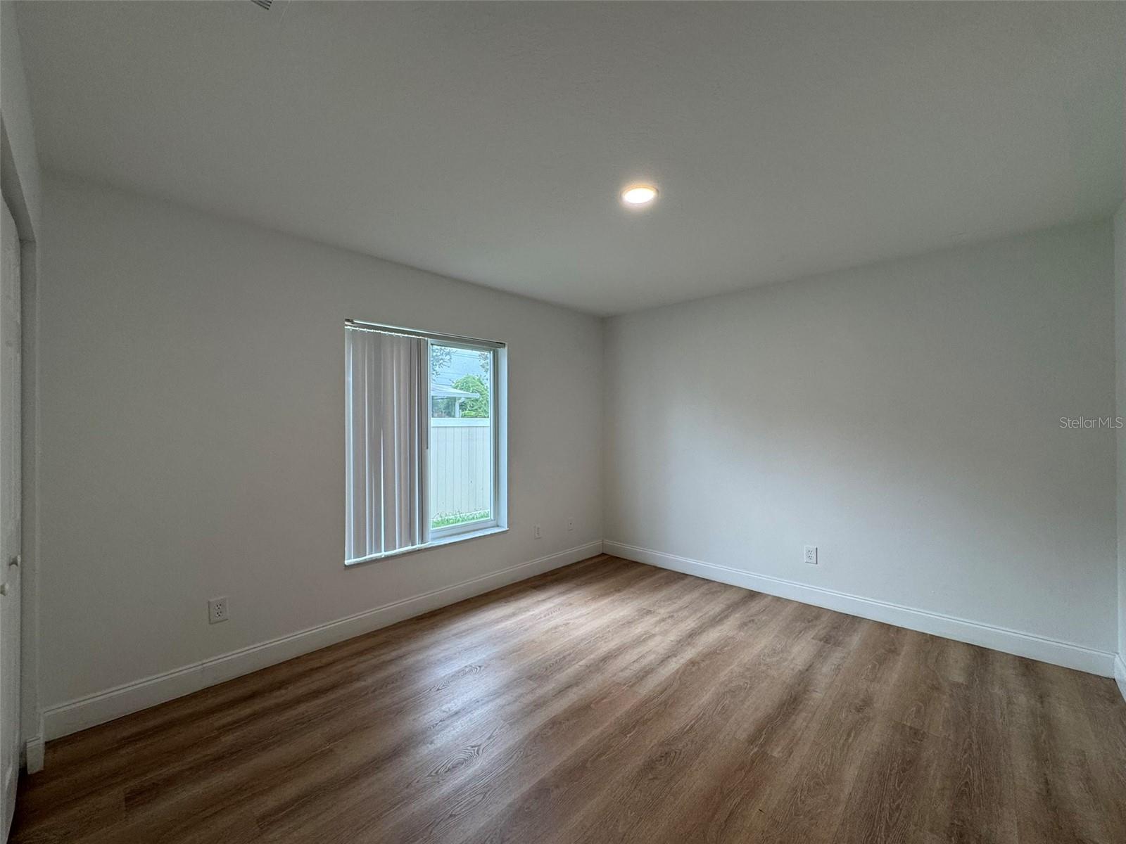 104 Heathrow Dr Property Photo 20