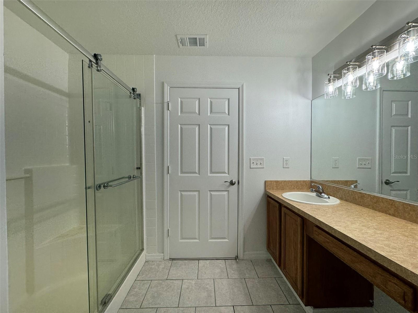 104 Heathrow Dr Property Photo 26