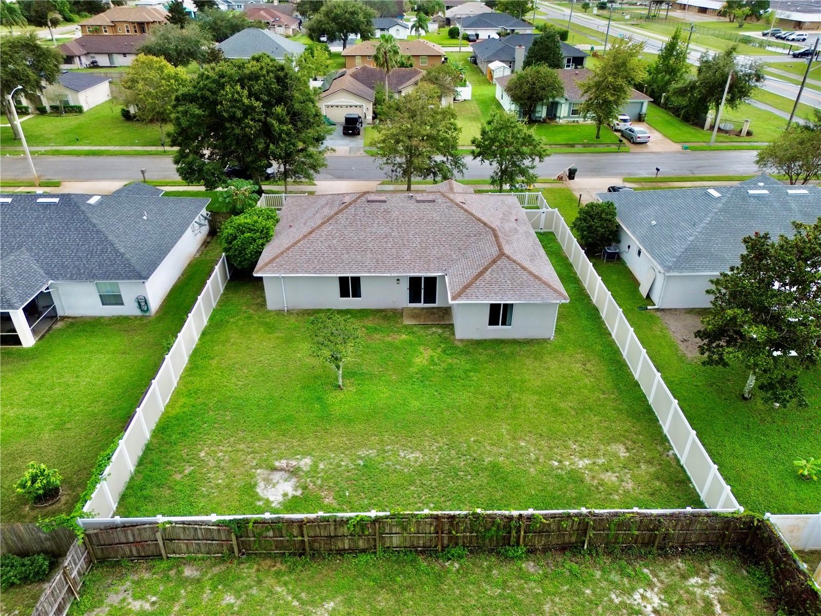 104 Heathrow Dr Property Photo 33