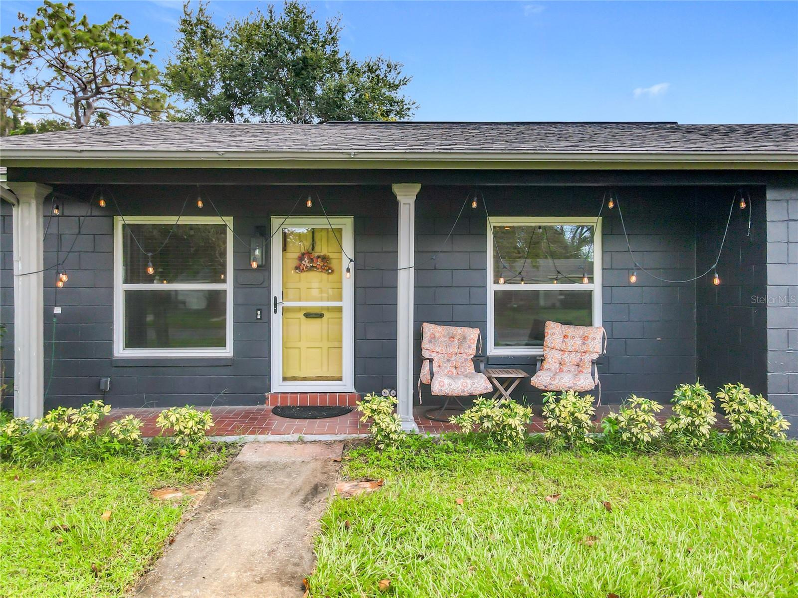 1098 Henry Balch Dr Property Photo 3