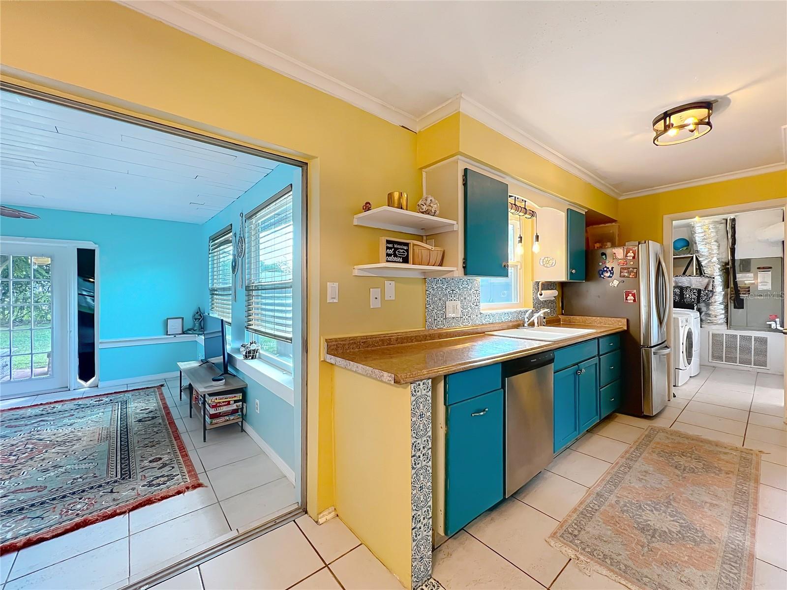 1098 Henry Balch Dr Property Photo 11