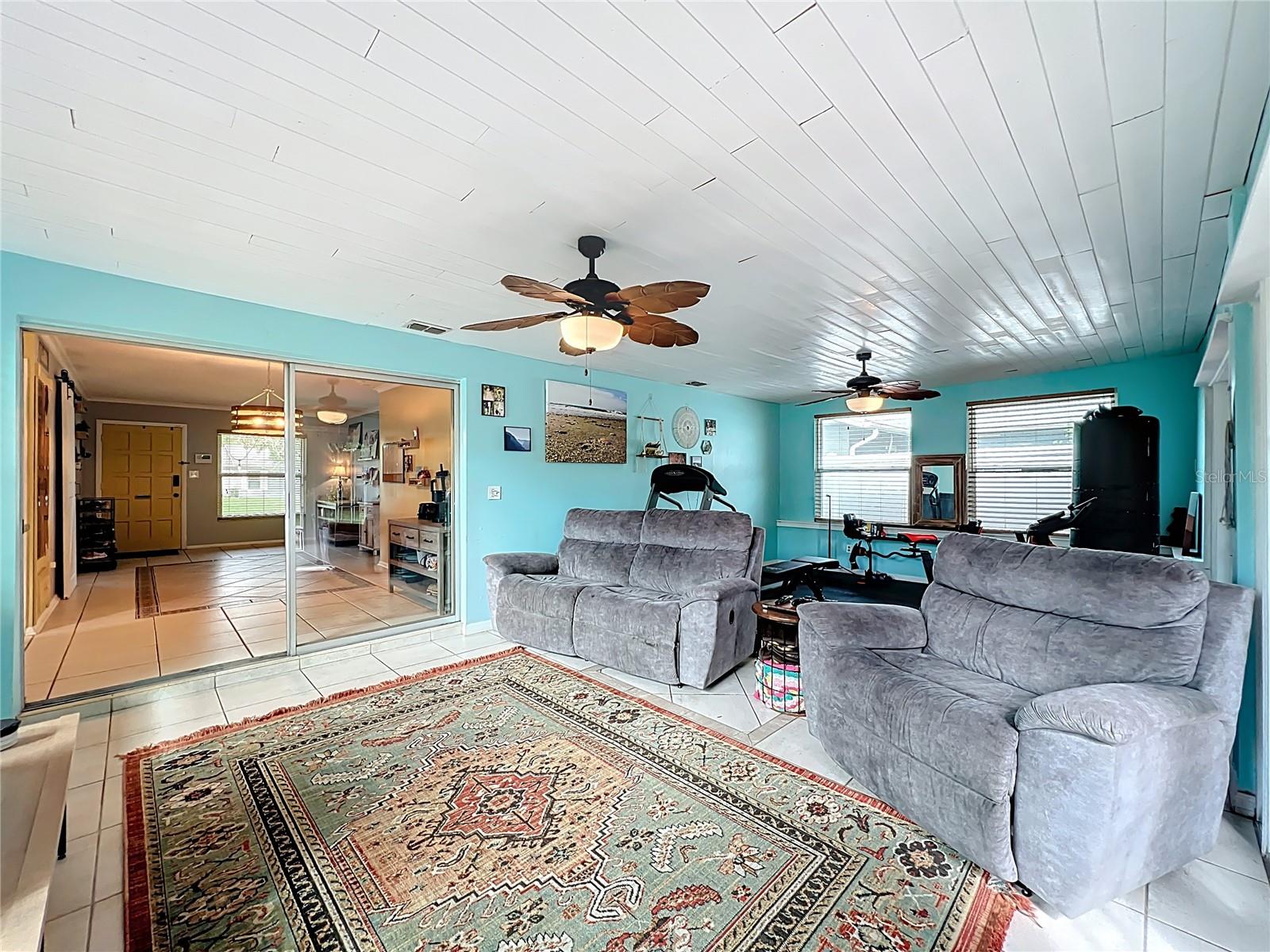 1098 Henry Balch Dr Property Photo 18