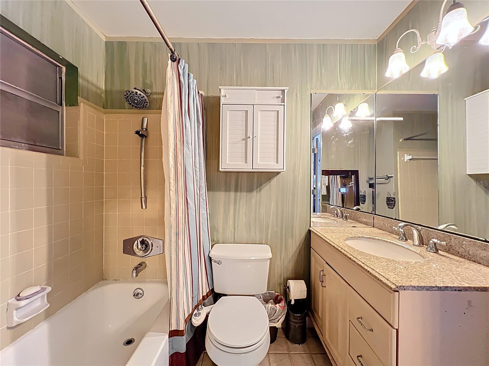1098 Henry Balch Dr Property Photo 28