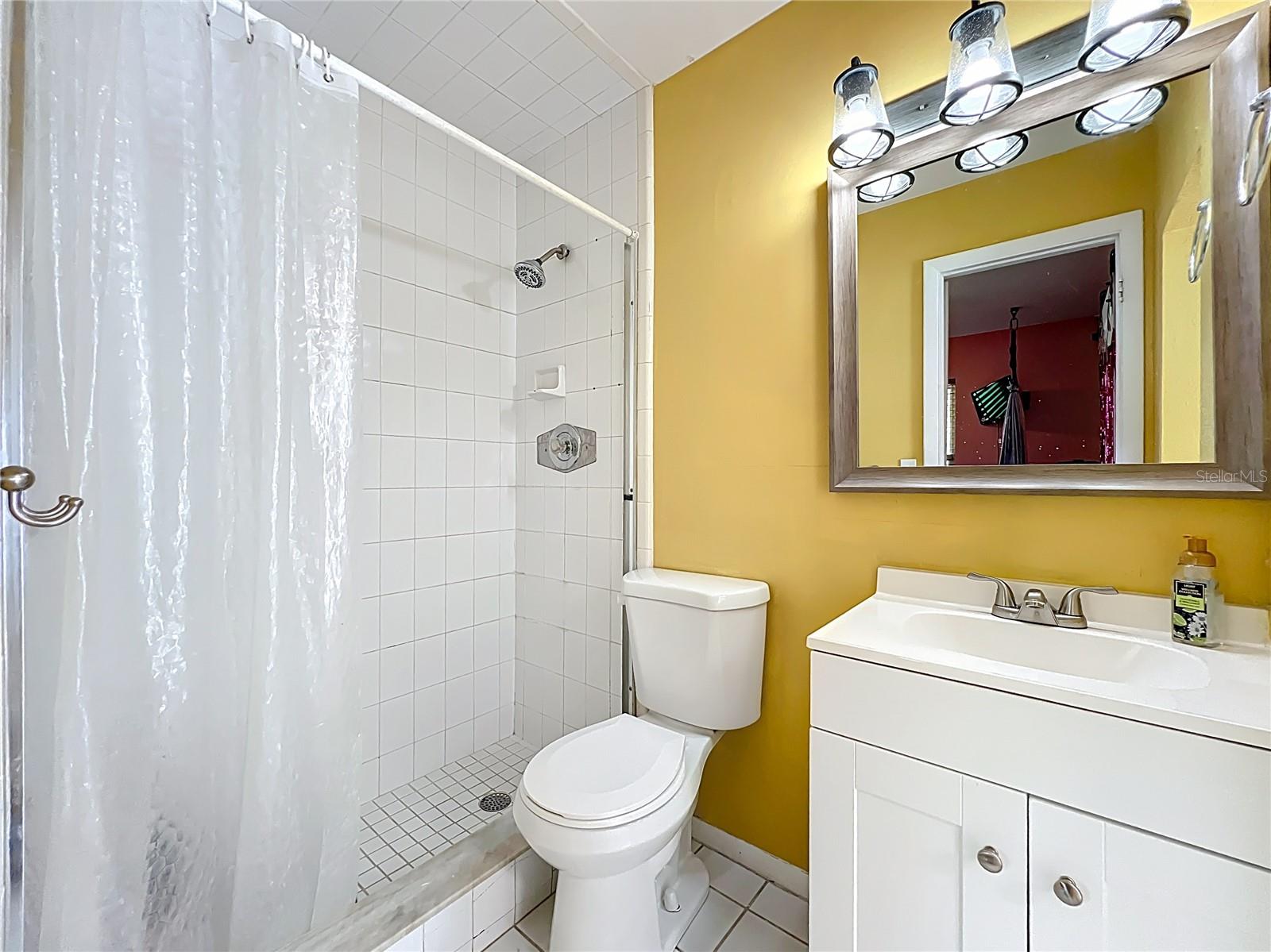1098 Henry Balch Dr Property Photo 35