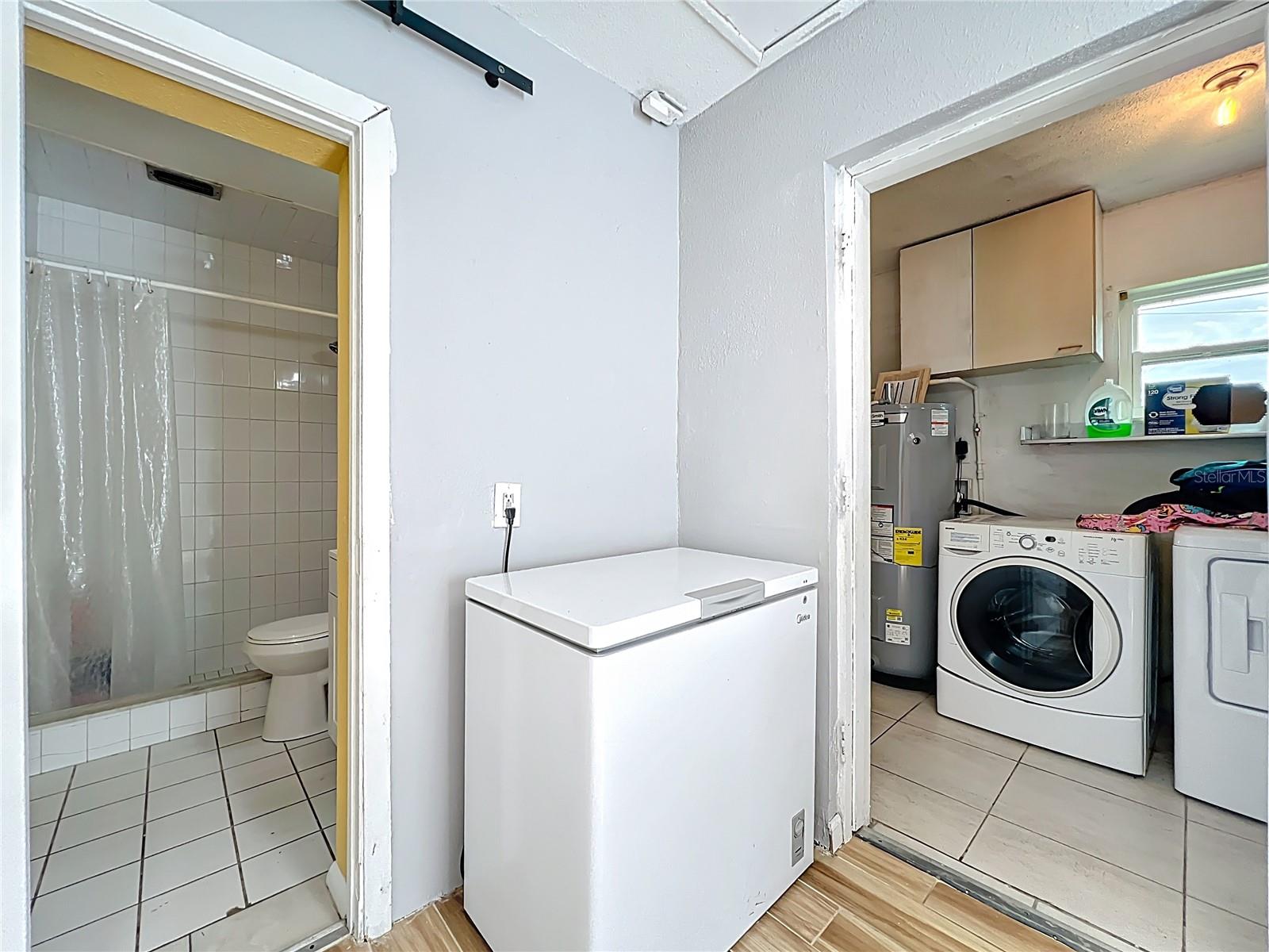 1098 Henry Balch Dr Property Photo 44