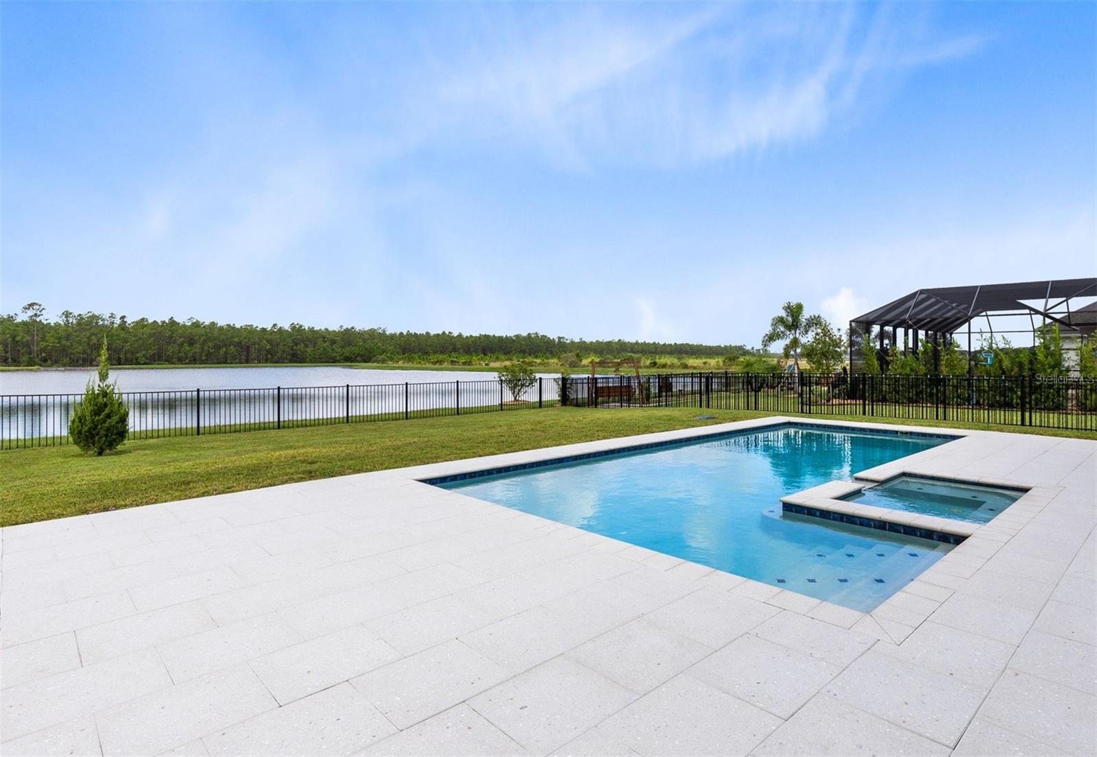 513 Mosaic Blvd Property Photo 1