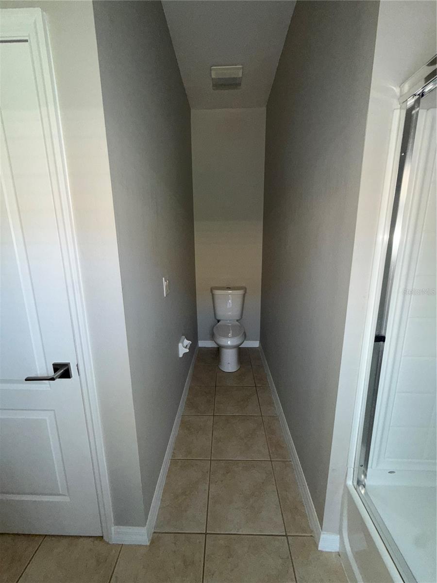 1810 Pine Oak Trl Property Photo 11