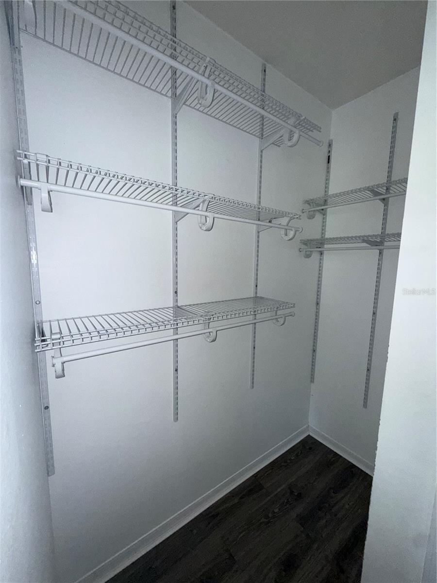 1810 Pine Oak Trl Property Photo 13
