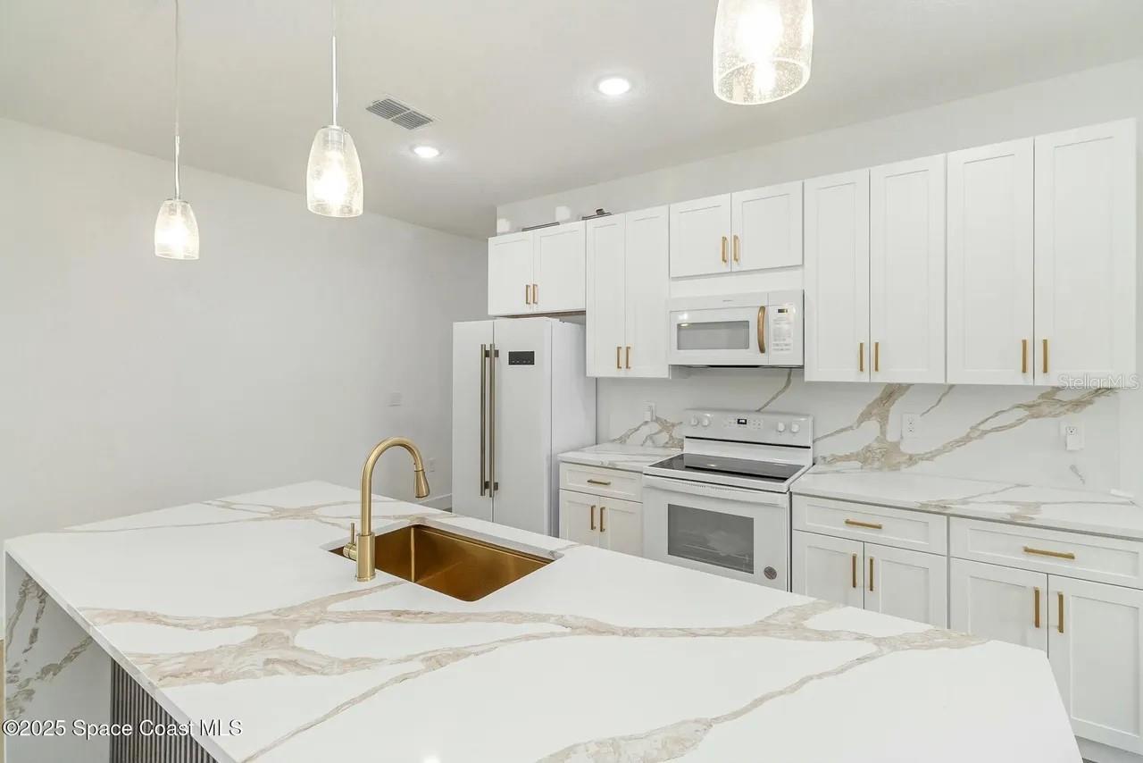 435 Goldsmith Ave Nw Property Photo 7