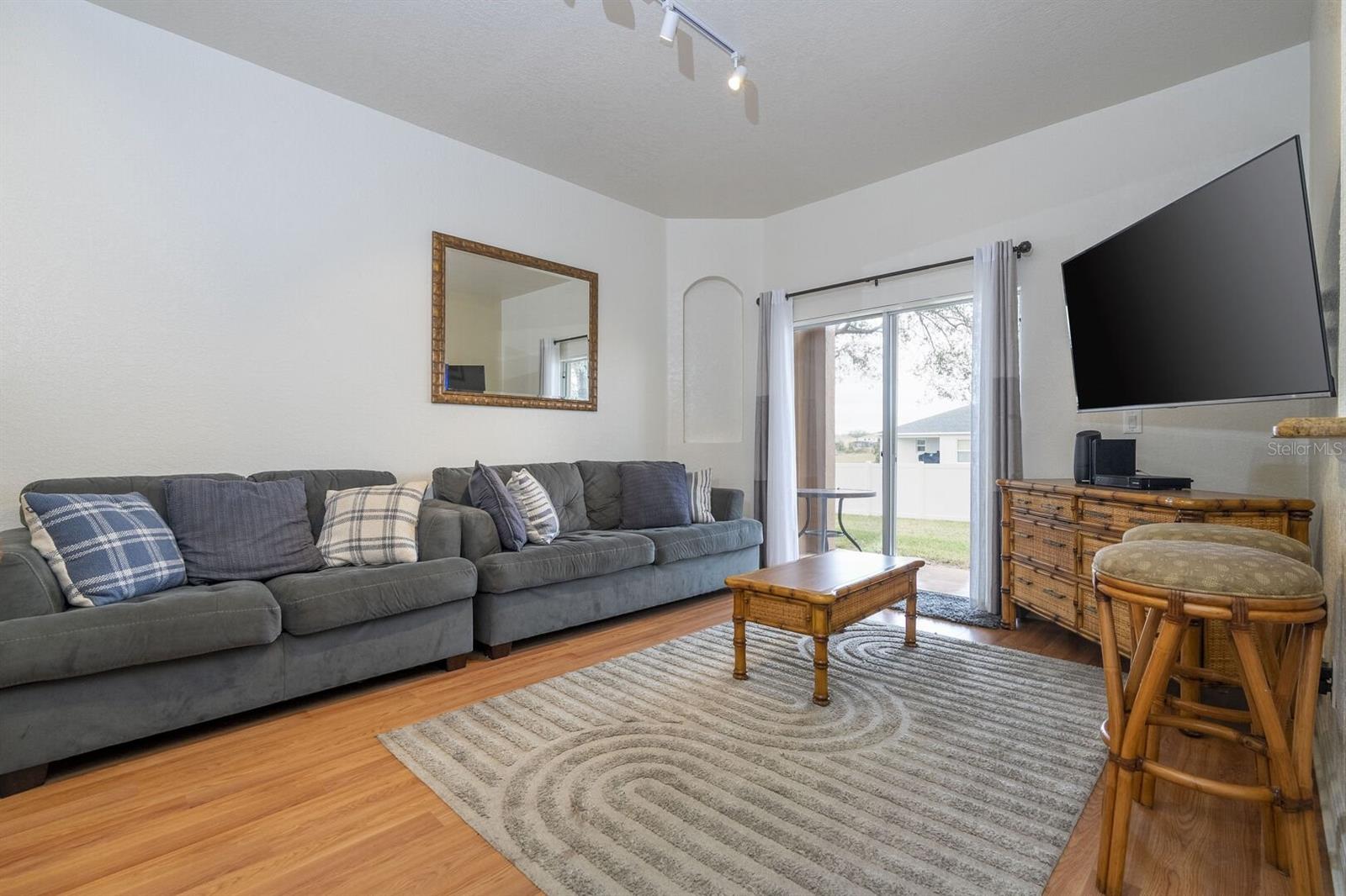 3132 Calabria Ave Property Photo 9