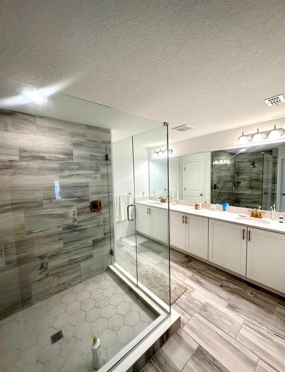 821 Benoi Dr, Property Photo 10