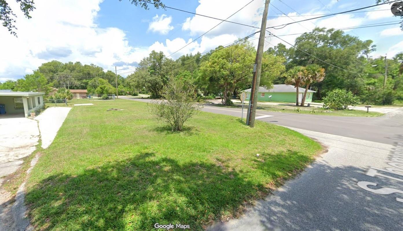 S Thompson St Property Photo 1