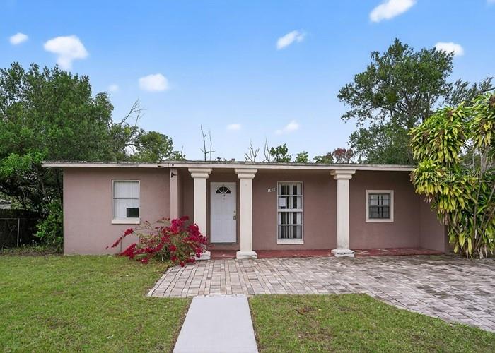 1668 W Waycross Cir Property Photo 1