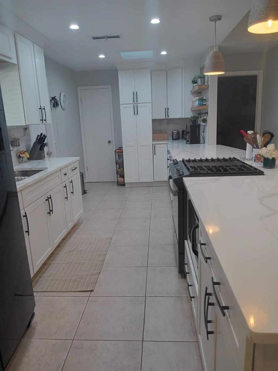 10700 Gardenwood Rd Property Photo 5