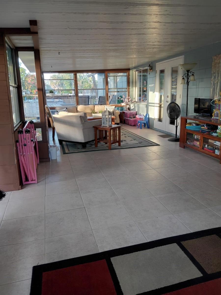 10700 Gardenwood Rd Property Photo 18