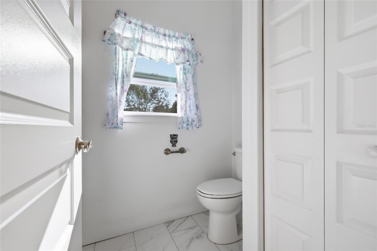 352 Radisson Pl Property Photo 50