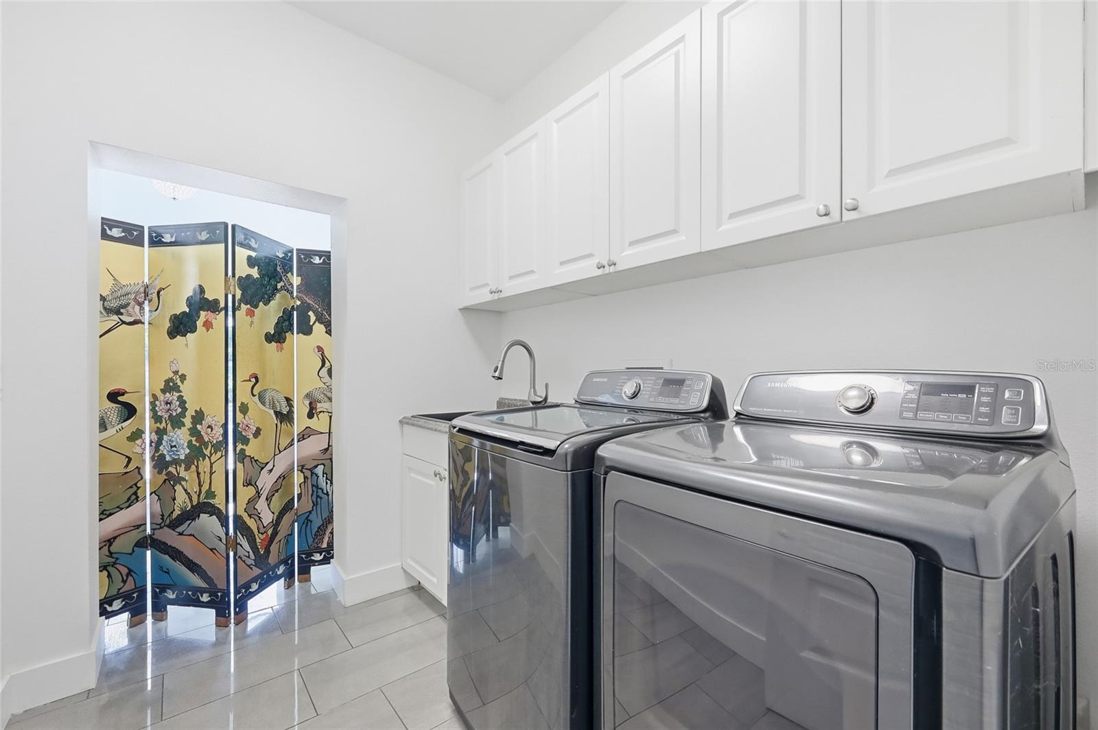 352 Radisson Pl Property Photo 58