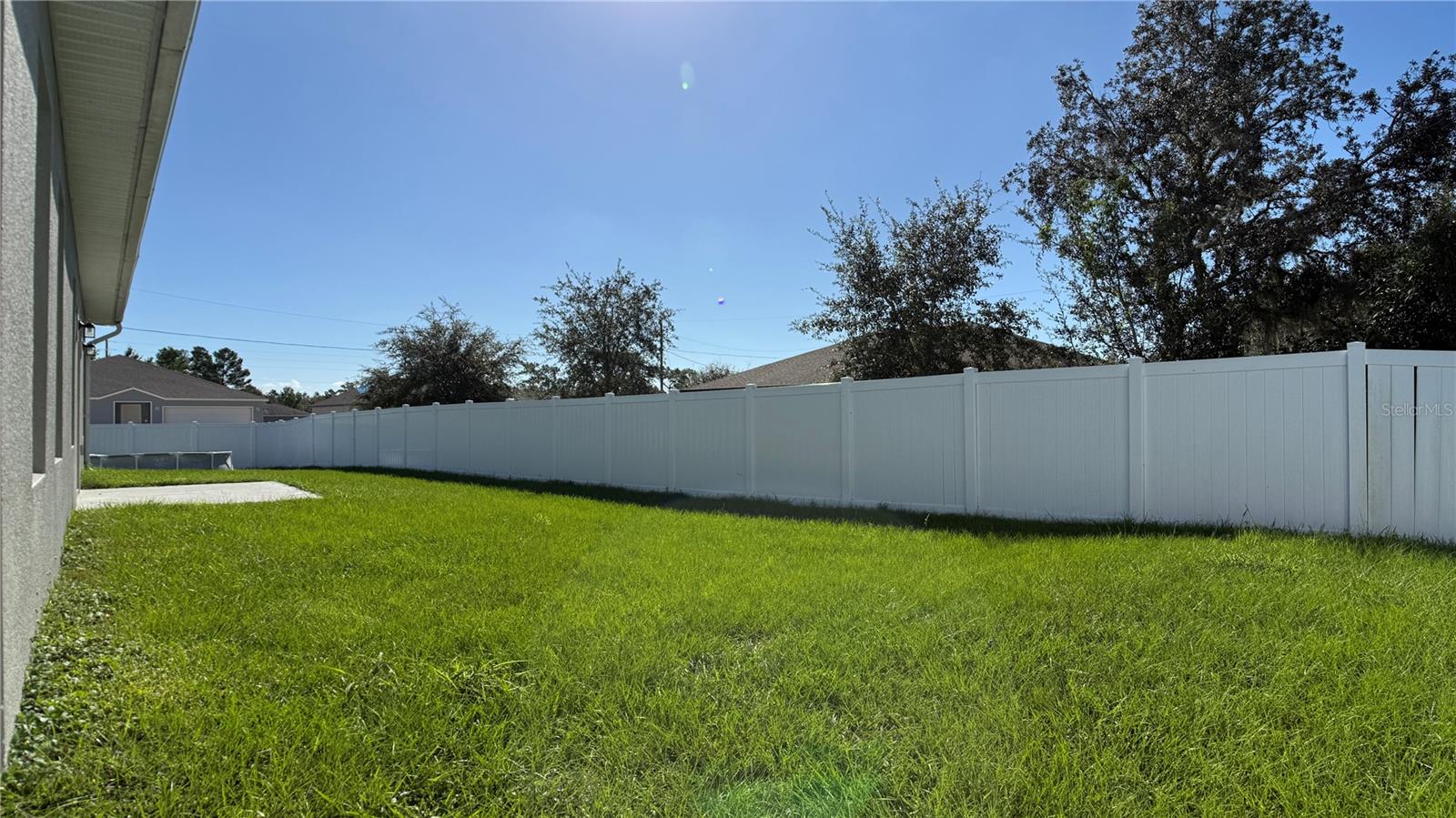 2129 Hibiscus Pl Property Photo 29
