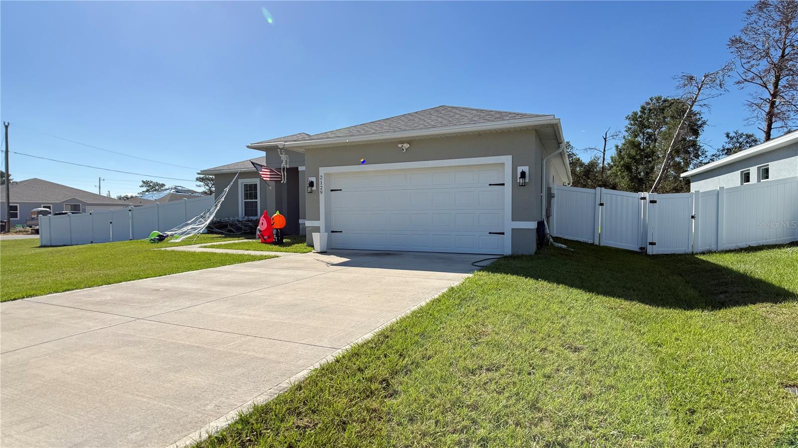 2129 Hibiscus Pl Property Photo 34