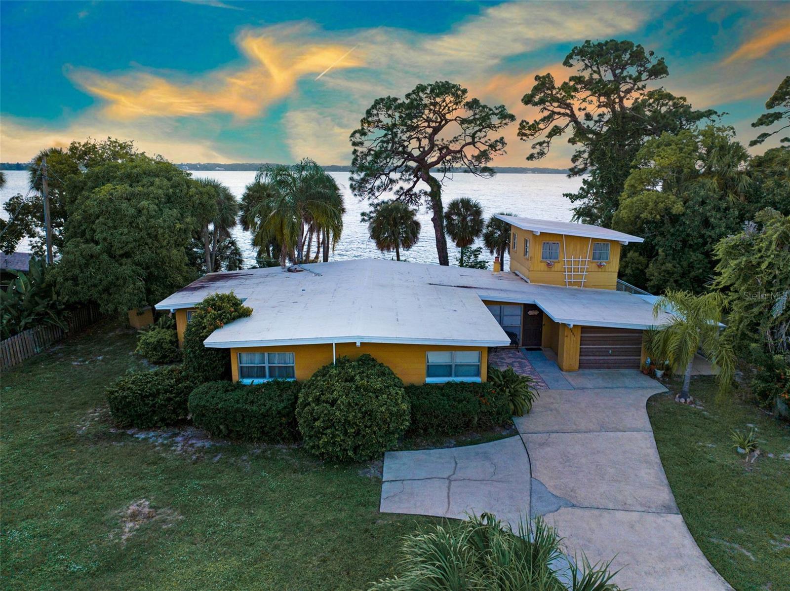2885 S Tropical Trl Property Photo 1