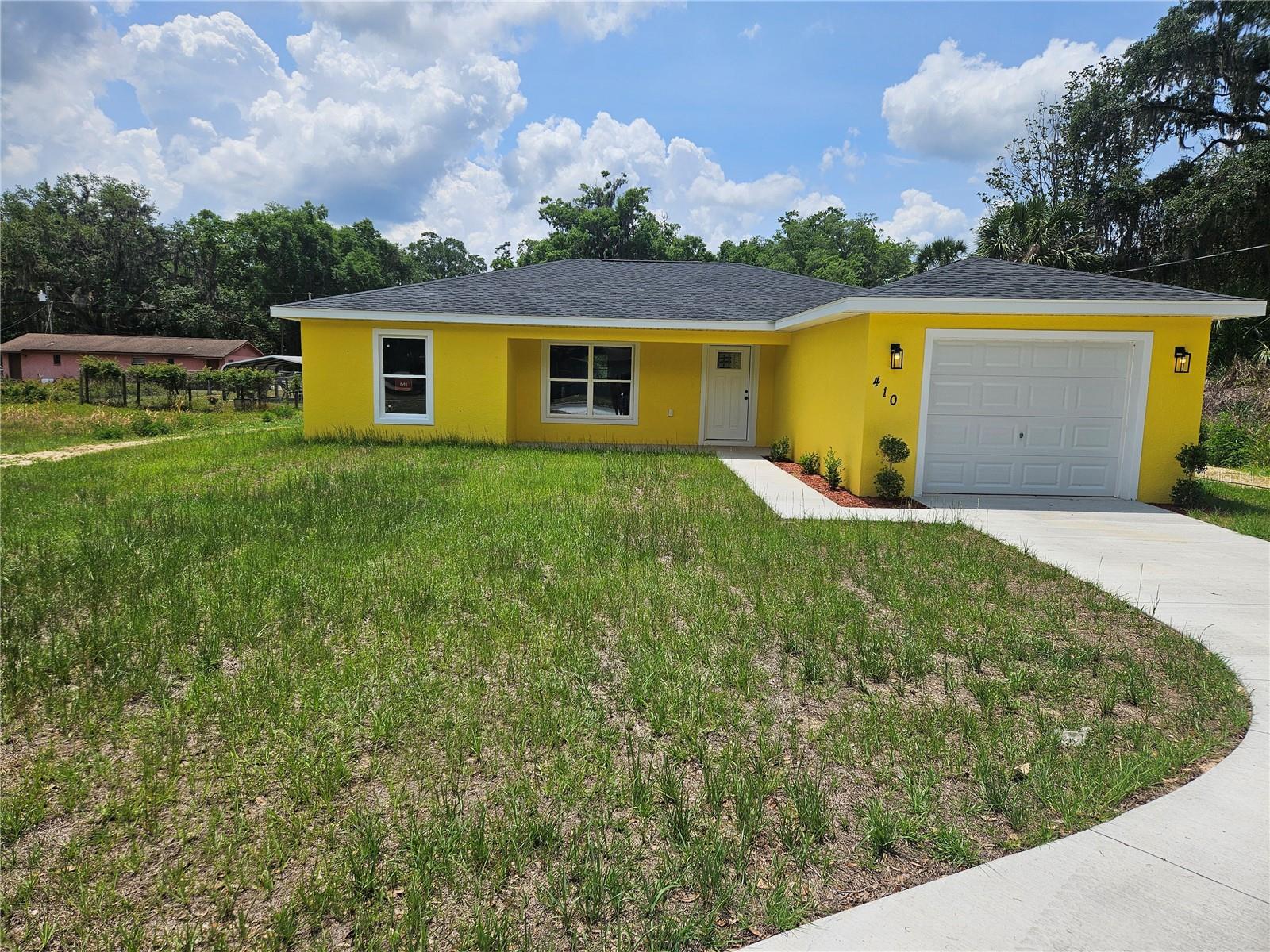 410 Kilgore St Property Photo 1