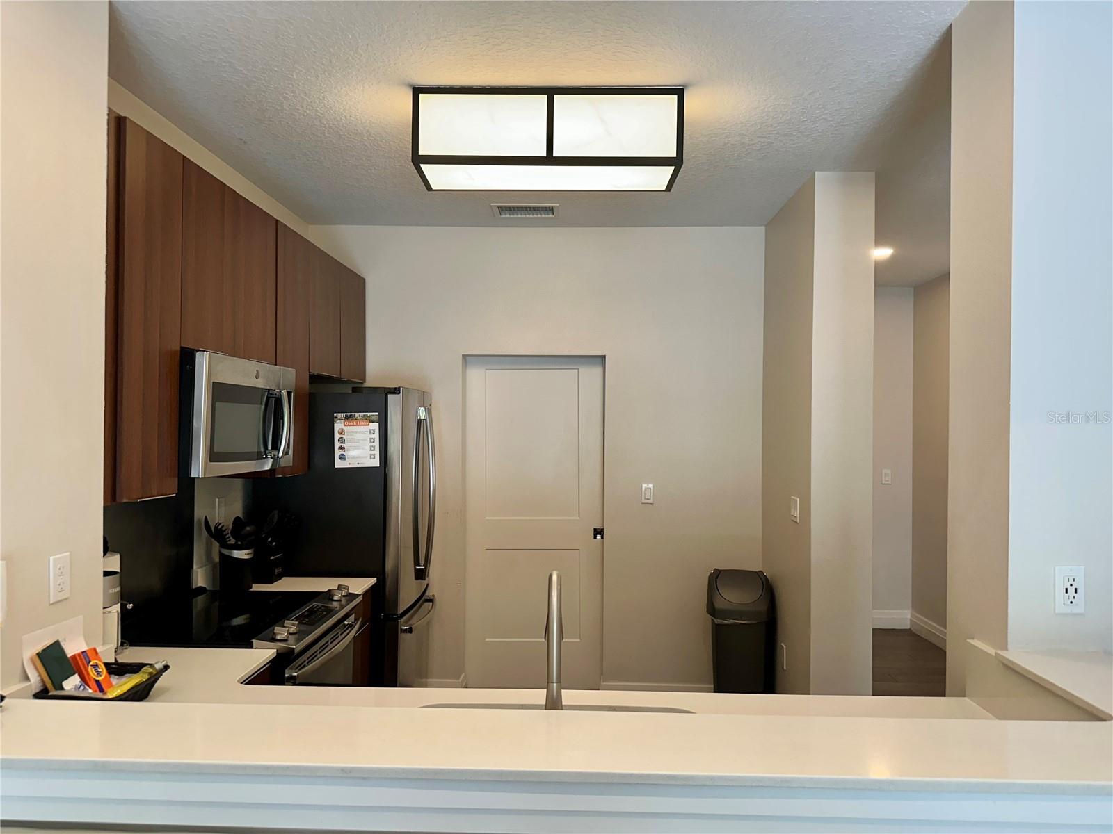 14501 Grove Resort Ave #2101 Property Photo 4