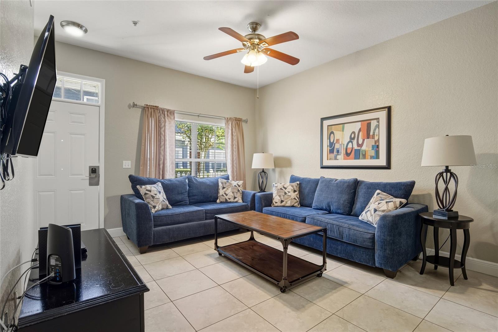 2610 Lodi Cir #106 Property Photo 5