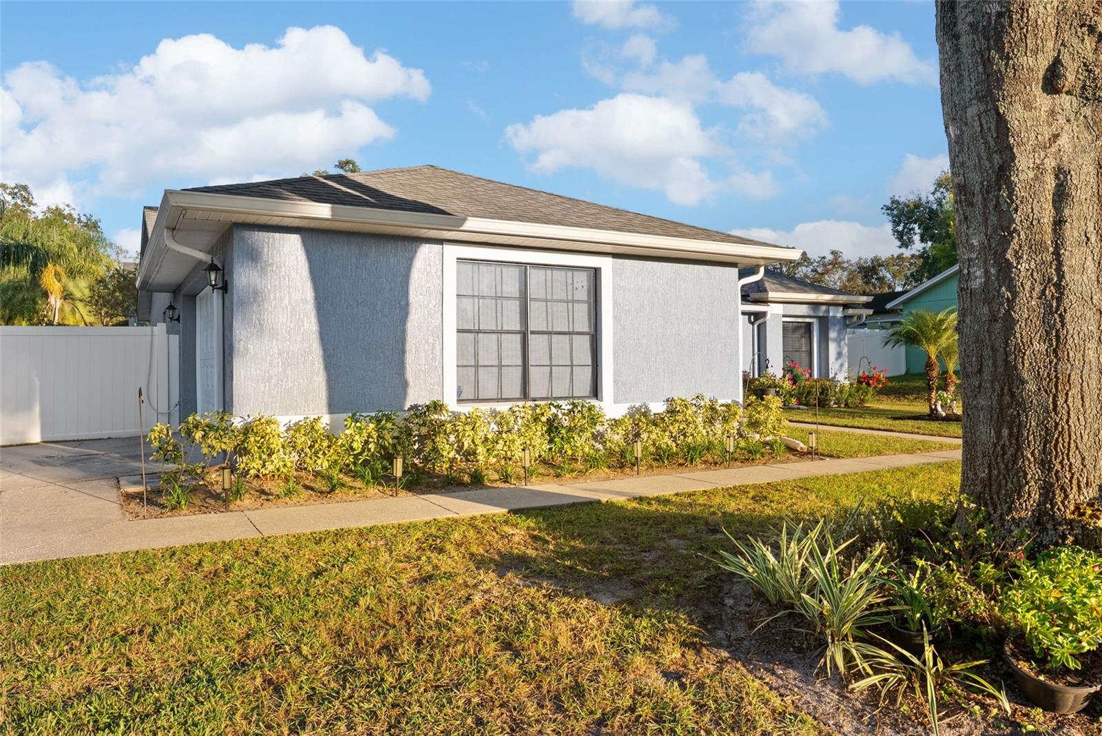 1921 Burberry St Property Photo 3