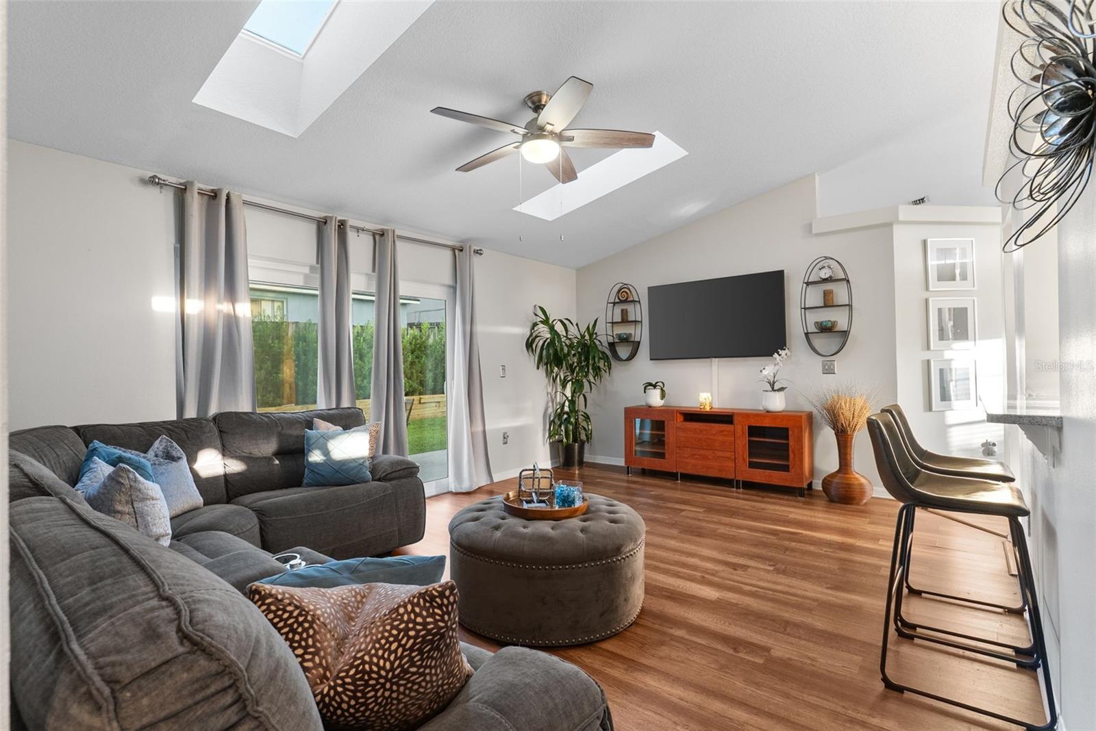 1921 Burberry St Property Photo 6