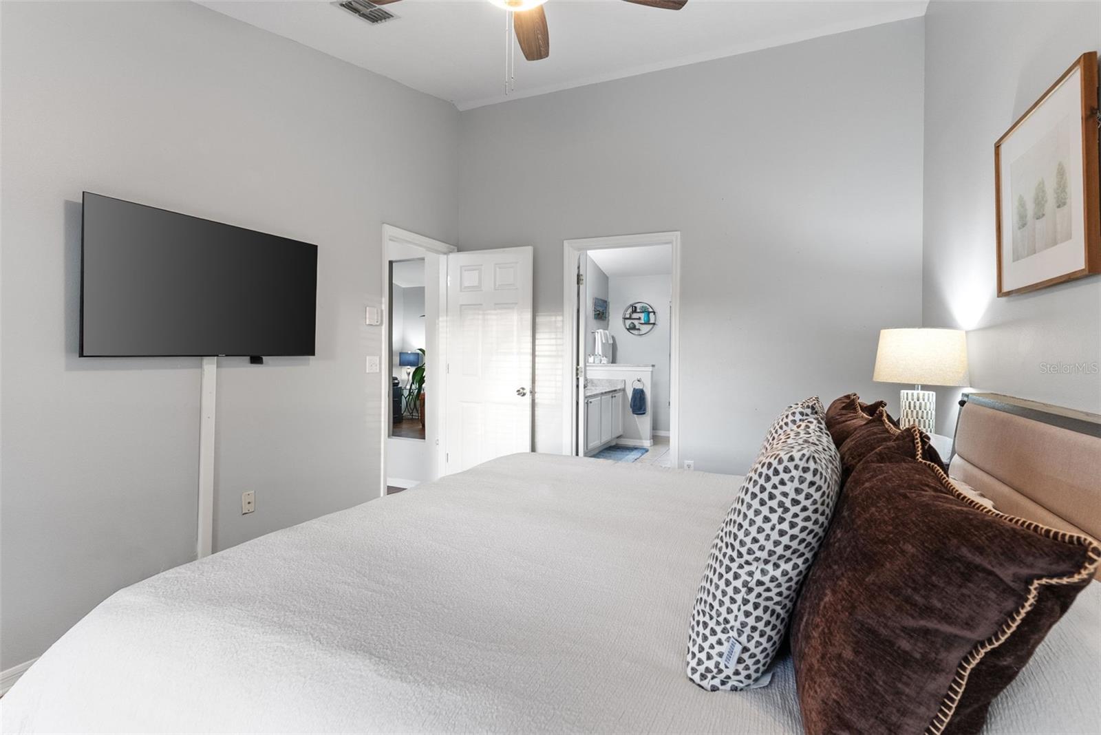 1921 Burberry St Property Photo 17