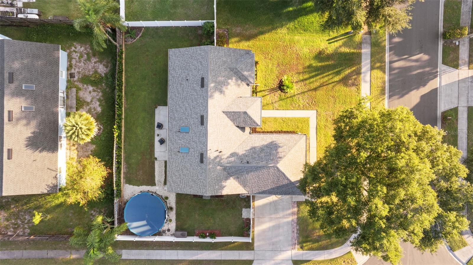 1921 Burberry St Property Photo 32