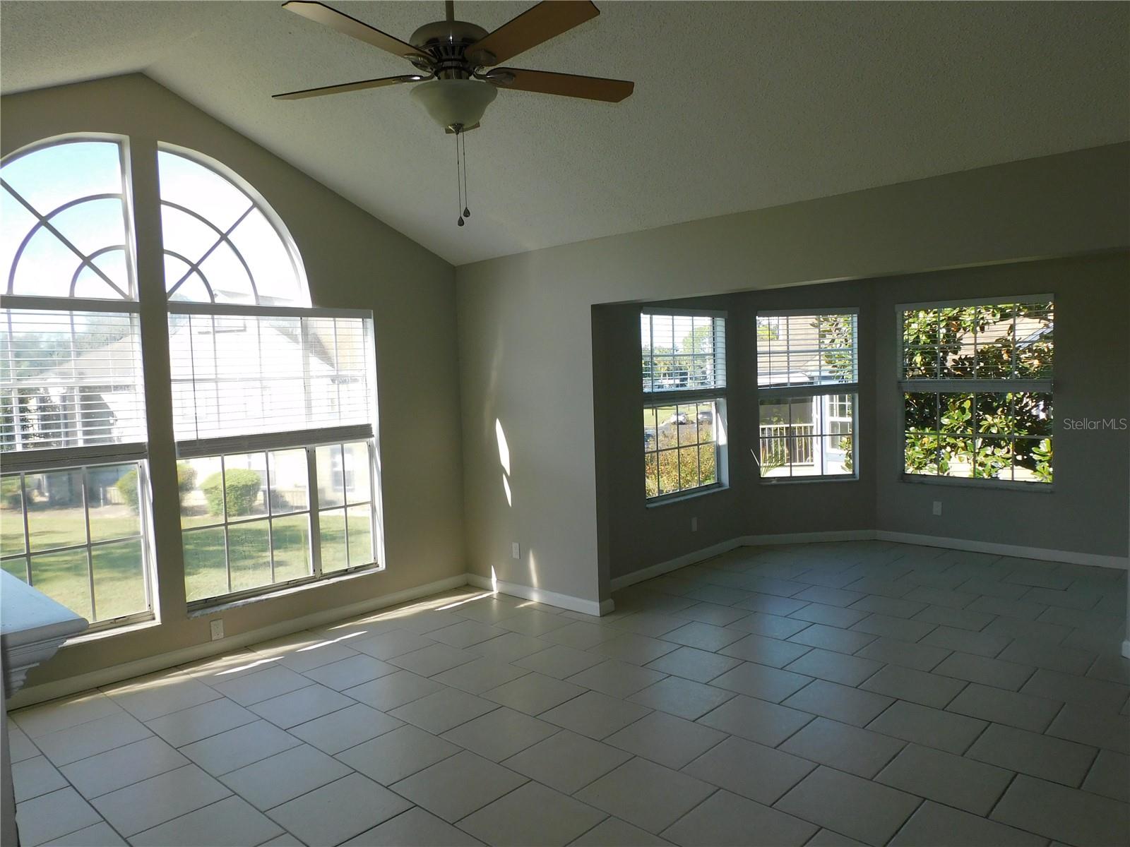 936 Birmingham Ct #206 Property Photo 4