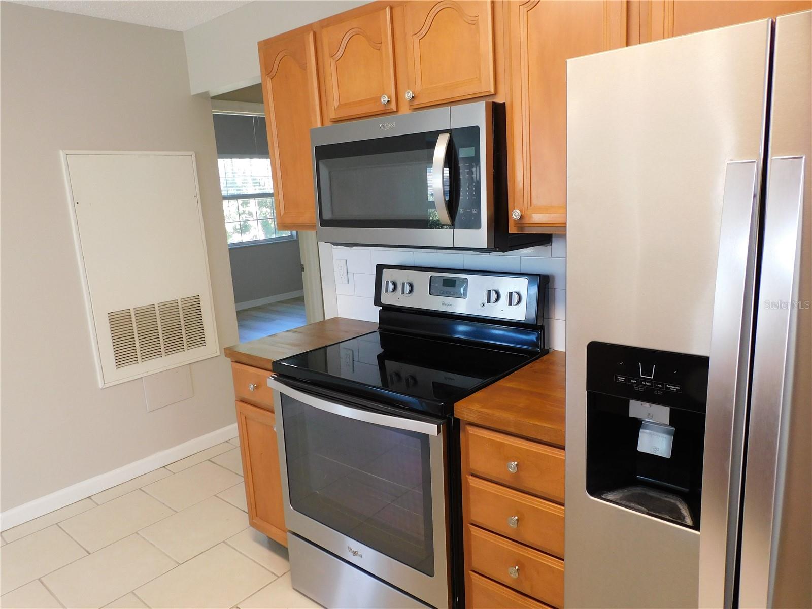 936 Birmingham Ct #206 Property Photo 23