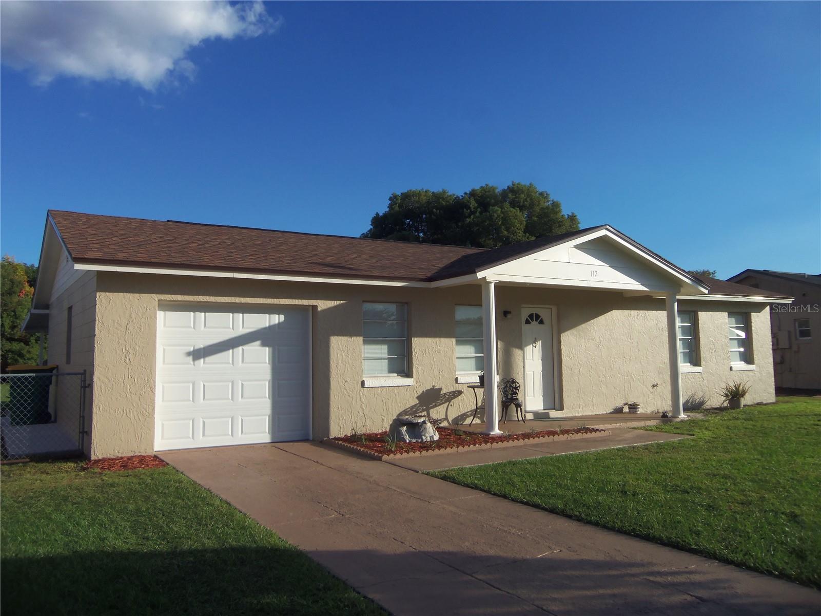 112 Hermosillo Dr Property Photo 1