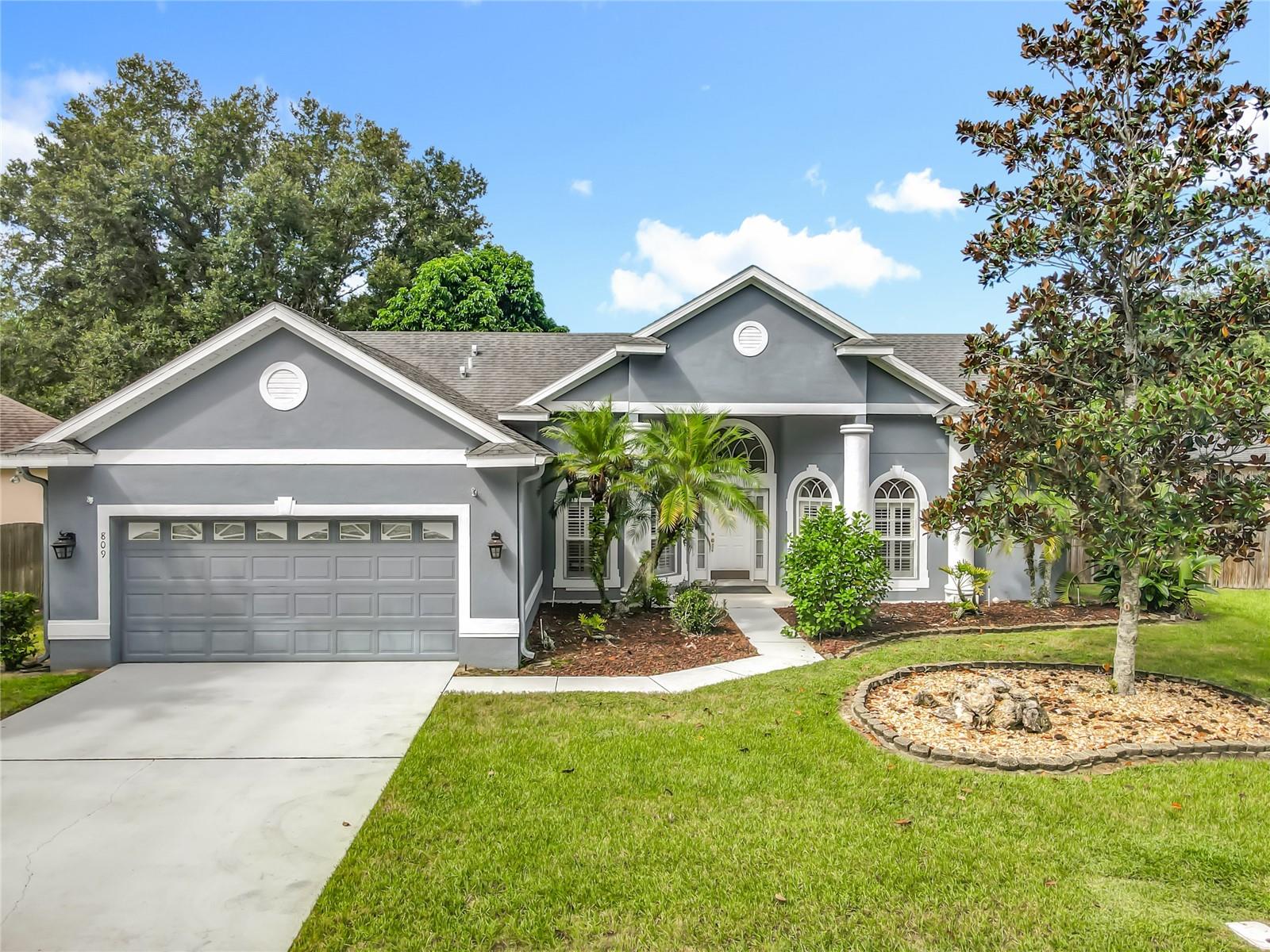 809 Muirfield Cir Property Photo 1