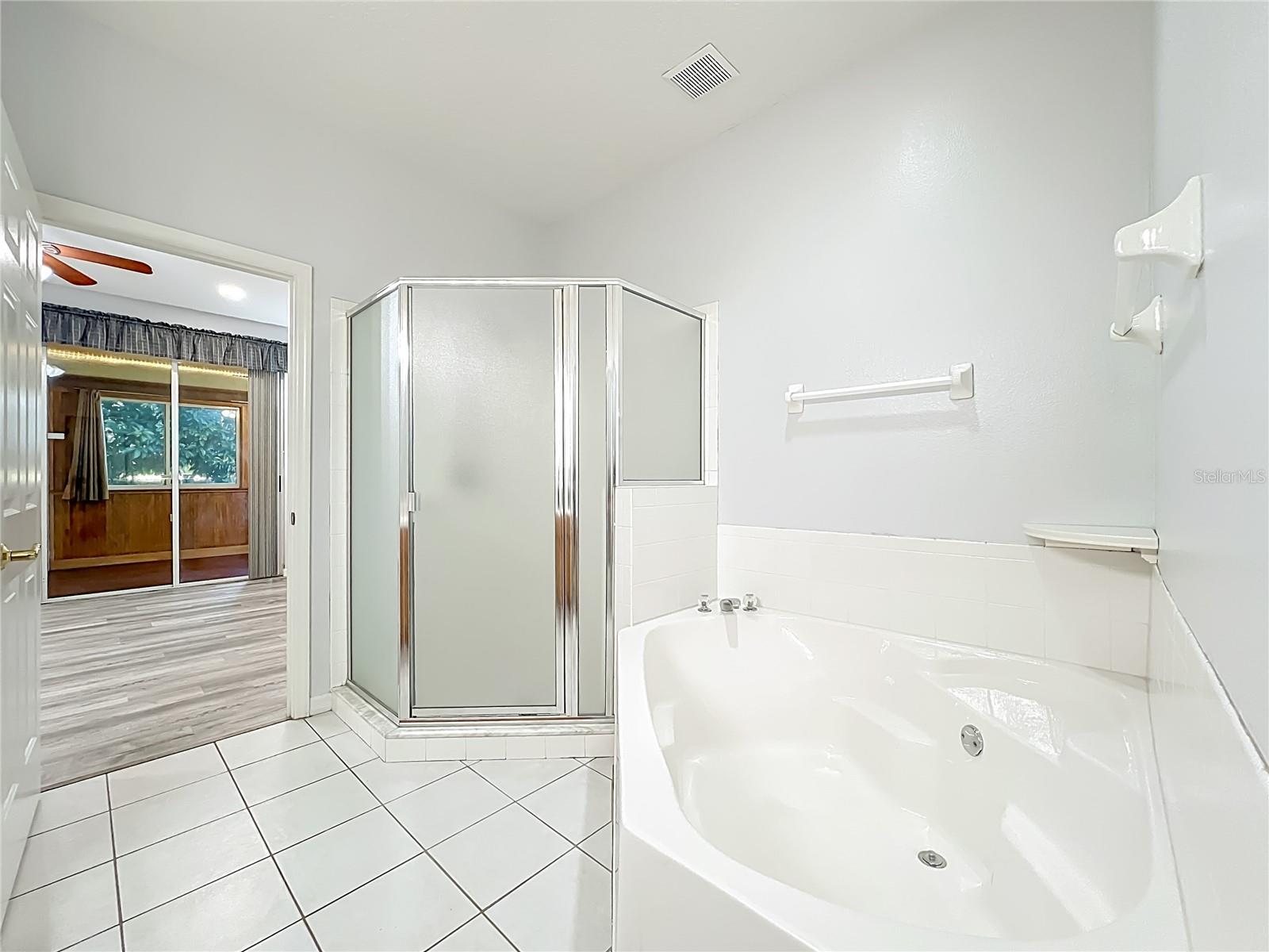 809 Muirfield Cir Property Photo 14