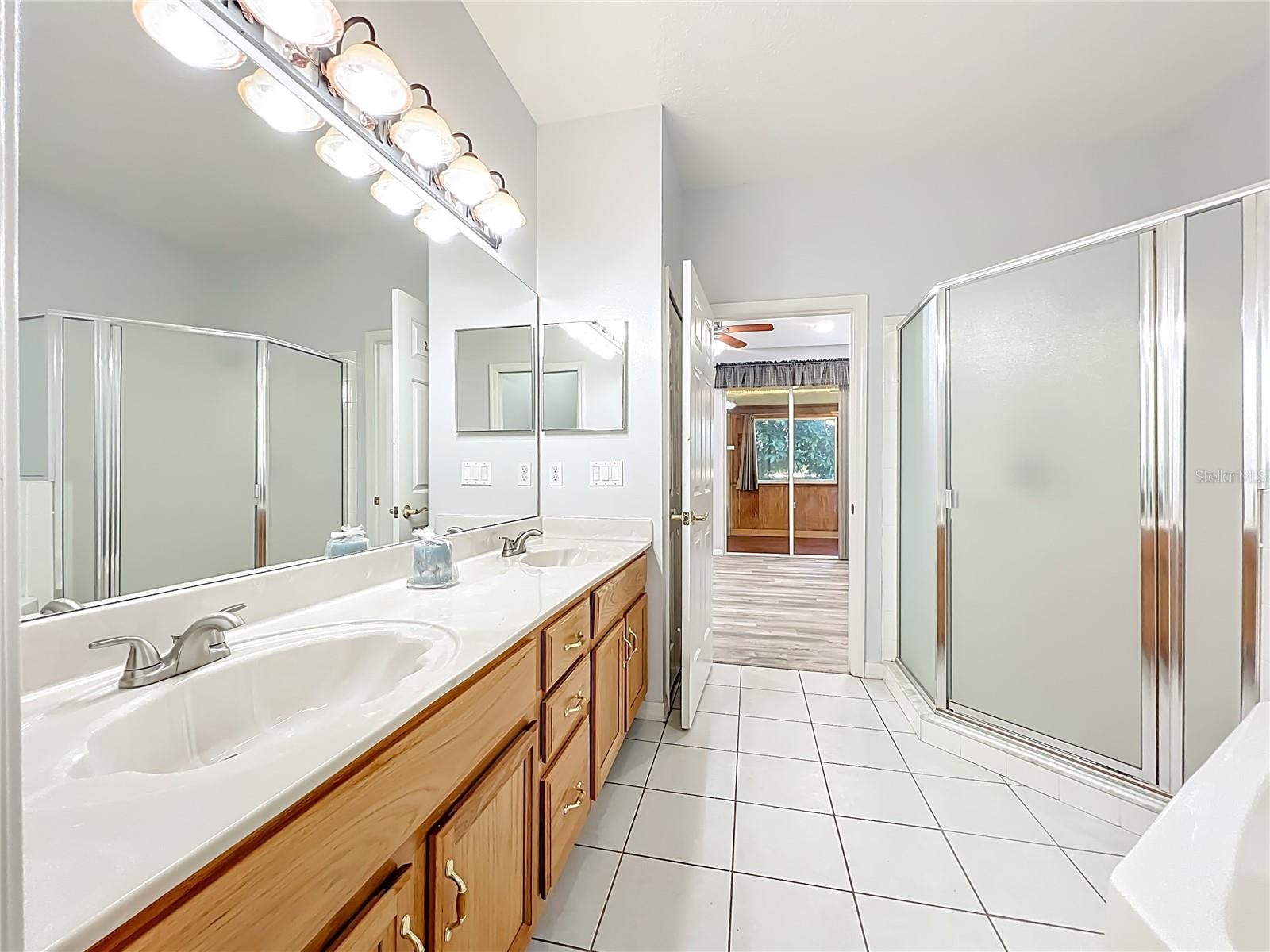 809 Muirfield Cir Property Photo 15