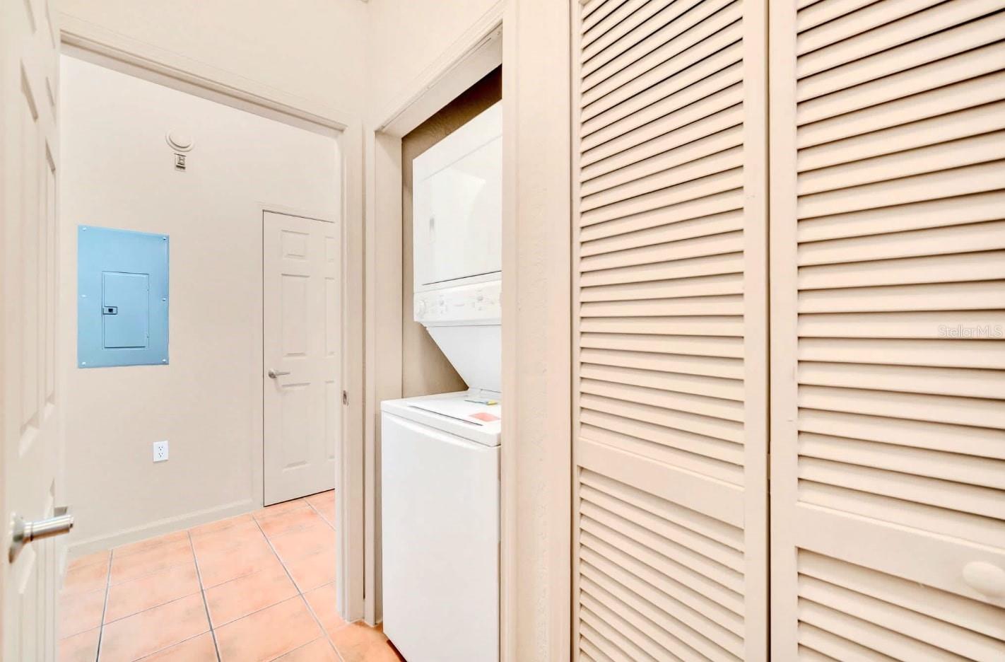 14200 Avalon Rd #426 Property Photo 17