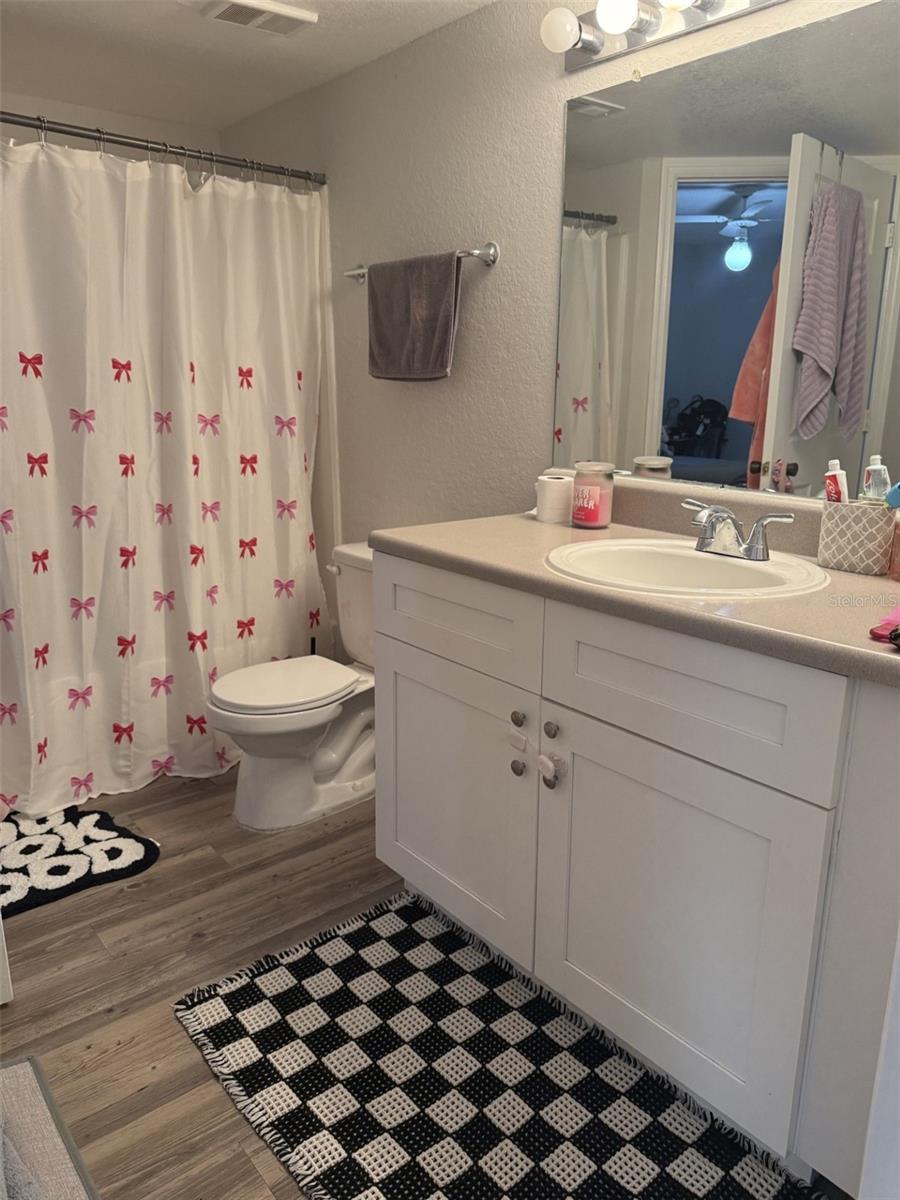5136 Park Central Dr #215 Property Photo 12