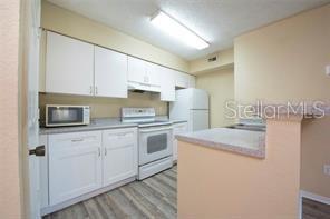 5136 Park Central Dr #215 Property Photo 19
